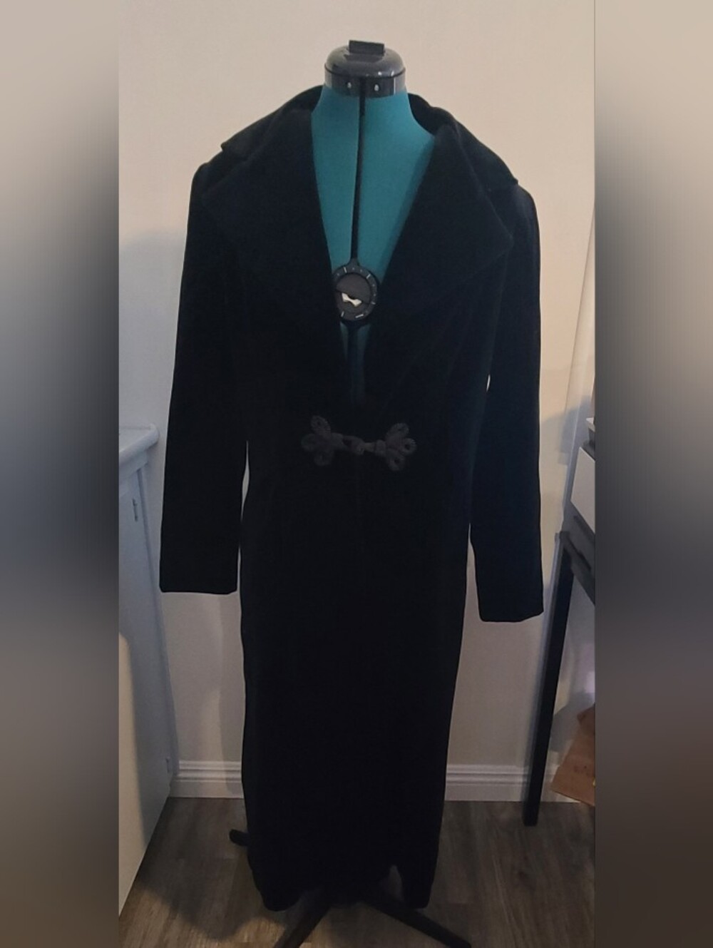 NWT JS Collections Vintage Black 100% Cotton Velvet Long Coat, Pinup Goth, Med - Picture 3 of 16